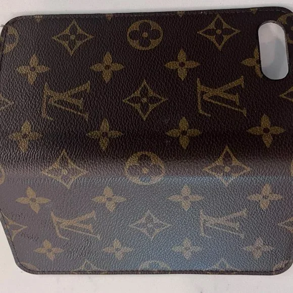 Louis Vuitton - iPhone Folio